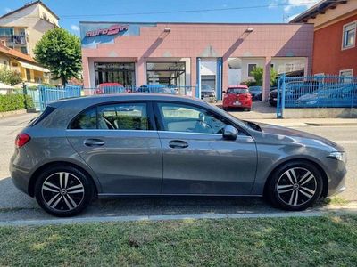 Usata Mercedes A180 Business 116 CV (85 kW) 2019 Grigio Berlina