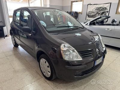 Usata Renault Modus Luxe 75 CV (55 kW) 2007 Grigio Monovolume