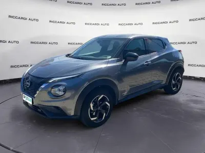 Usata Nissan Juke N-Connecta 143 CV (105 kW) 2023 Grigio SUV