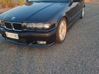 Usata BMW 325 192 CV (141 kW) 1991 Nero Berlina