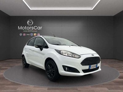 Usata Ford Fiesta Business Edition 97 CV (71 kW) 2015 Bianco Utilitaria