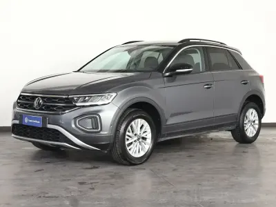 Usata VW T-Roc Life 150 CV (110 kW) 2022 Grigio SUV