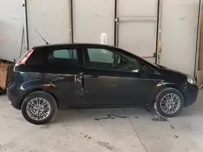 Usata Fiat Punto Evo 77 CV (56 kW) 2011 Nero Utilitaria