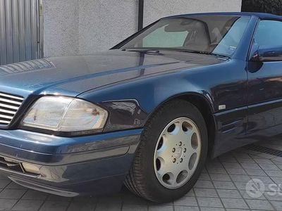 Usata Mercedes SL320 231 CV (169 kW) 1996 Blu Cabrio