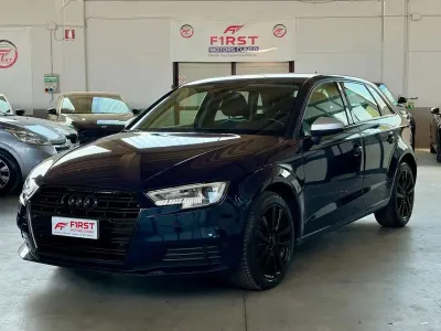 Usata Audi A3 Design 150 CV (110 kW) 2019 Blu Berlina