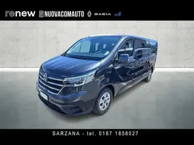 Usata Renault Trafic 150 CV (110 kW) 2024 Grigio scuro Monovolume