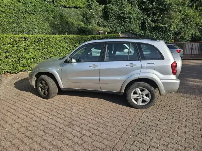 Usata Toyota RAV4 Sol 116 CV (85 kW) 2004 SUV