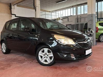 Usata Opel Meriva Cosmo 120 CV (88 kW) 2015 Nero Monovolume