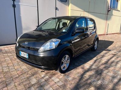 Usata Daihatsu Sirion 69 CV (50 kW) 2007 Nero Utilitaria