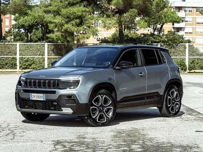 Usado Jeep Avenger Summit 101 HP (74 kW) 2023 Cinzento SUV