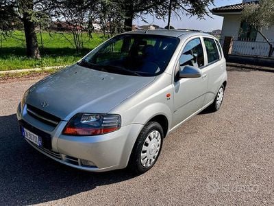 Usata Chevrolet Kalos SE Plus 72 CV (52 kW) 2004 Grigio Berlina