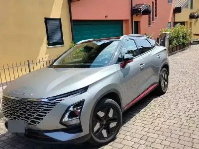 Usata Omoda 5 147 CV (108 kW) 2024 Grigio SUV