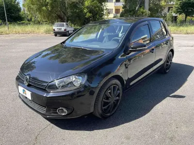 Usata VW Golf VI Comfortline 105 CV (77 kW) 2010 Nero Utilitaria