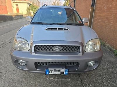 Usata Hyundai Santa Fe GLS 113 CV (83 kW) 2002 Grigio SUV