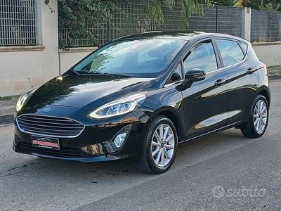 Usata Ford Fiesta Titanium 85 CV (62 kW) 2018 Nero Utilitaria