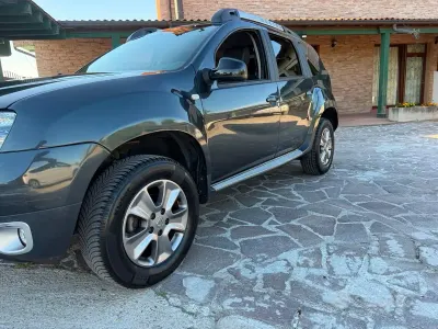 Usata Dacia Duster 114 CV (83 kW) 2017 Nero SUV