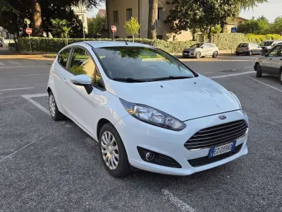 Usata Ford Fiesta Business Edition 97 CV (71 kW) 2012 Berlina