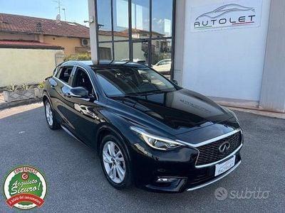 Infiniti Q30