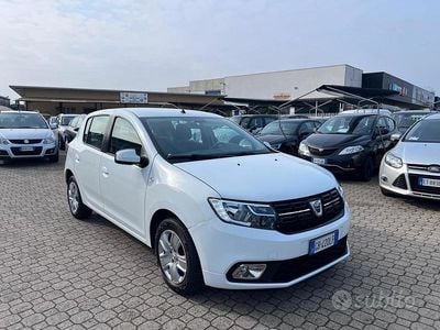 Usata Dacia Sandero Comfort 100 CV (73 kW) 2020 Bianco Berlina