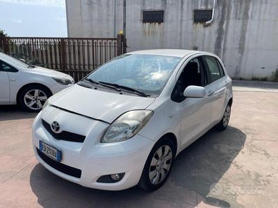 usata Toyota Yaris 1.4 tdi D-4D cat 5 porte '03