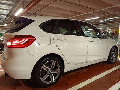 Usata 2015 BMW 220 Active Tourer Advantage Monovolume | 11.900 € (Cara)