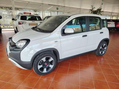Usata Fiat Panda Cross Cross 69 CV (50 kW) 2023 Bianco gelato Utilitaria
