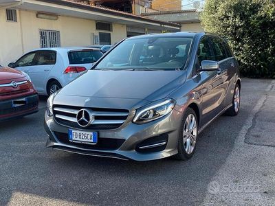 Usata Mercedes B180 Executive 109 CV (80 kW) 2016 Grigio Monovolume