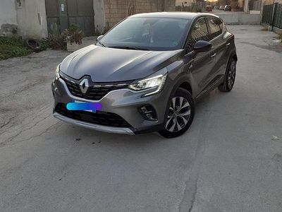 Usata Renault Captur 101 CV (74 kW) 2020 SUV