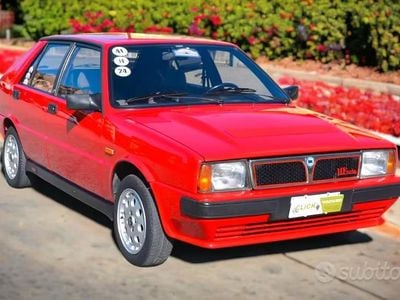 Usata Lancia Delta 141 CV (103 kW) 1990 Rosso Utilitaria
