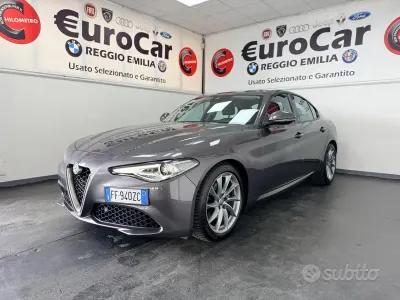 Usado Alfa Romeo Giulia Super 150 CV (110 kW) 2016 Gris Berlina