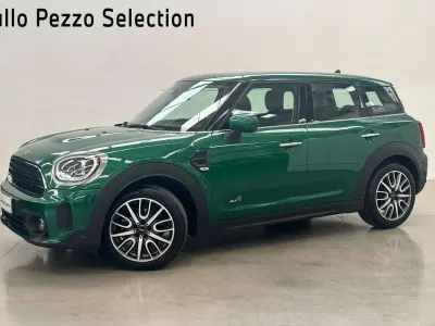 Usata Mini Cooper Countryman 136 CV (100 kW) 2021 British racing green metal SUV