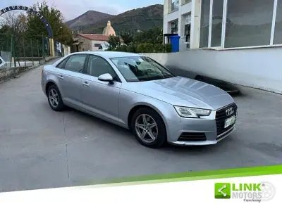 Begagnad Audi A4 Premium 150 HK (110 kW) 2018 Grå Sedan