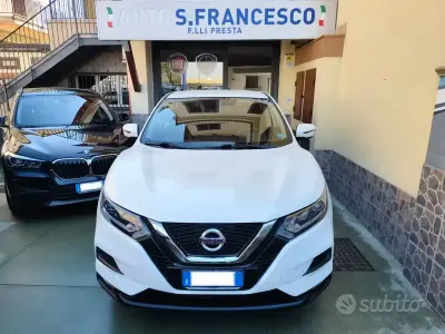 Gebraucht Nissan Qashqai 116 PS (85 kW) 2019 Weiß SUV