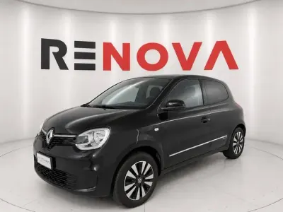 Usata Renault Twingo Techno 60 kW (82 CV) 2023 Nero Utilitaria