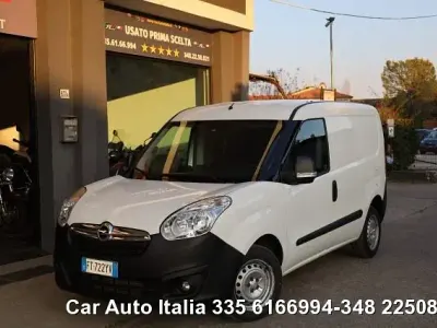 Usata Opel Blitz 105 CV (77 kW) 2019 Furgone