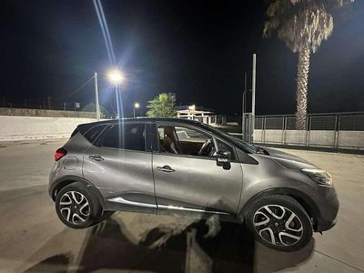 Usata Renault Captur 90 CV (66 kW) 2016 SUV