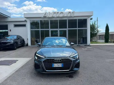 Usata Audi A3 S-Line 116 CV (85 kW) 2023 Grigio Berlina