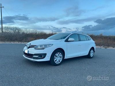 Usata Renault Mégane GrandTour 110 CV (80 kW) 2015 Bianco Station wagon