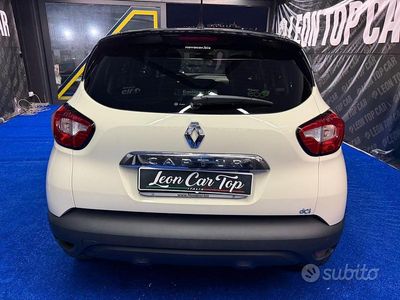 Usata Renault Captur Zen 90 CV (66 kW) 2015 Beige SUV