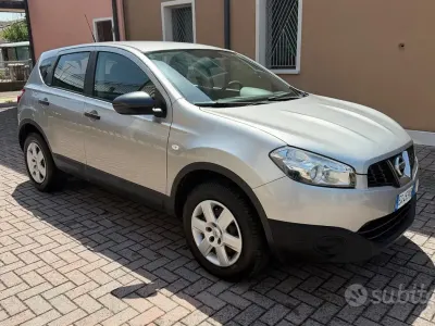 Usata Nissan Qashqai 110 CV (80 kW) 2011 Grigio SUV