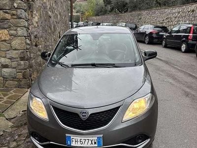 Usata Lancia Ypsilon Platinum 69 CV (50 kW) 2017 Utilitaria