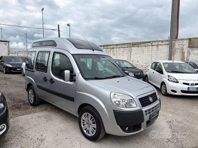 Begagnad Fiat Doblò 85 HK (62 kW) 2009 Grå Minibuss