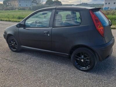 Usata Fiat Punto 80 CV (58 kW) 2002 Nero Utilitaria