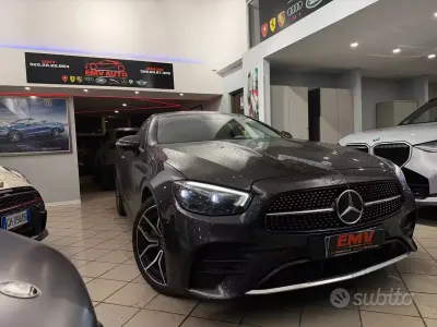 Usata Mercedes E220 Premium Plus 194 CV (142 kW) 2022 Grigio Coupé