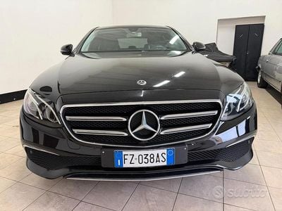 Usata Mercedes E220 Business 194 CV (142 kW) 2019 Nero Berlina