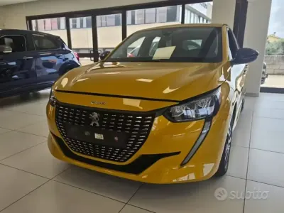 Usata Peugeot 208 Active 75 CV (55 kW) 2021 Giallo Utilitaria