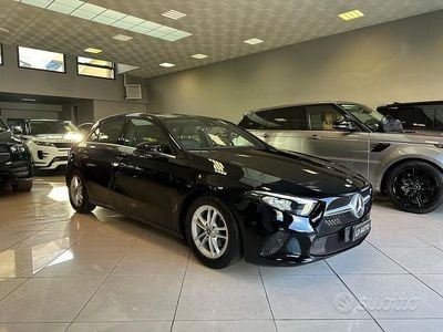 Usata Mercedes A180 116 CV (85 kW) 2020 Nero Berlina