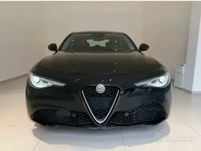 Usata Alfa Romeo Giulia 160 CV (117 kW) 2020 Nero Berlina