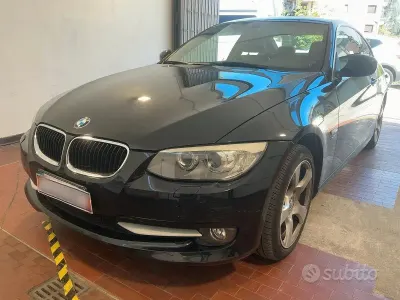 Usata BMW 320 184 CV (135 kW) 2011 Nero Coupé