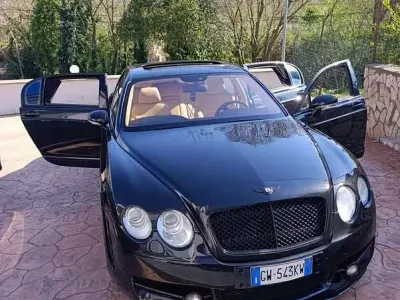 Usata Bentley Continental Flying Spur 559 CV (411 kW) 2007 Berlina